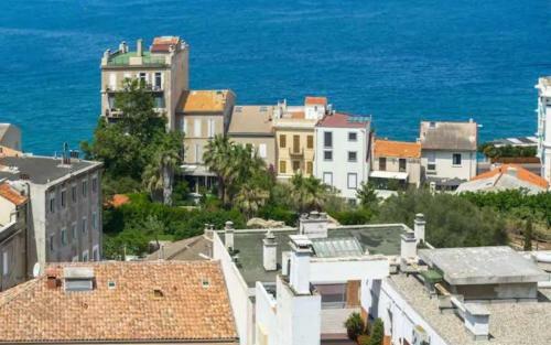 Apartamento Charming Studio For 2 People In Marseille By Weekome