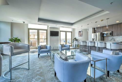 Apartamento Urban Arlington Escape With Community Pool!