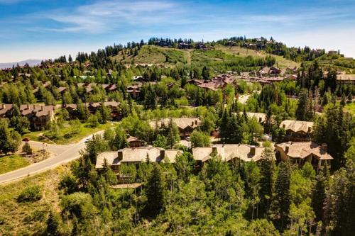 Little Belles Mountain Retreat