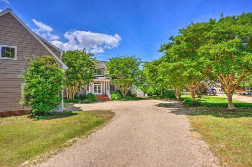 Elegant Waterfront Home With Bar, Deck And Views!