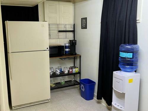 Apartamento Spacious 1 Bedroom Home Away From Home!