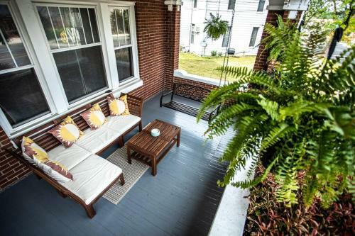 Charming 1932 Craftsman - The Bohannon House