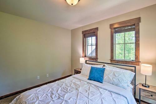 Modern Alpine Home On Prospector Golf Course!