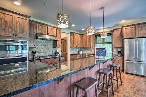 Modern Alpine Home On Prospector Golf Course!