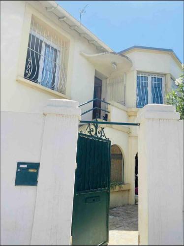Belle Villa � 5 Mn Du Centre Avec Grd Jaccuzy