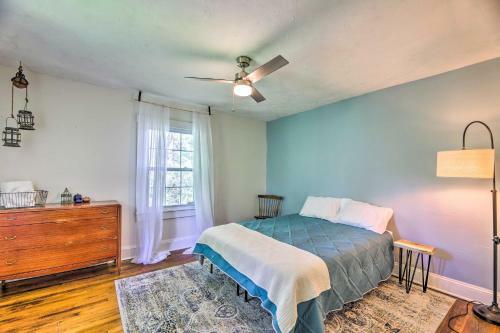 Sun-dappled Fayetteville Home With Fire Pit!