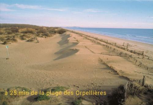 G�te "les Cigales" - Piscine Familiale