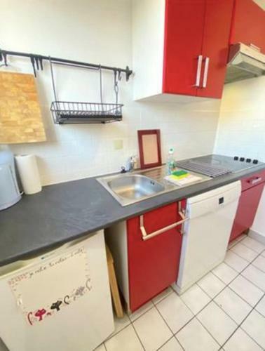 Beautiful Apartment For 4 With Balcony