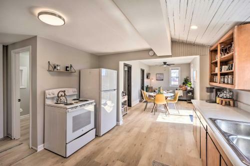 Sunny Superior Home - Swim, Hike, And Explore!