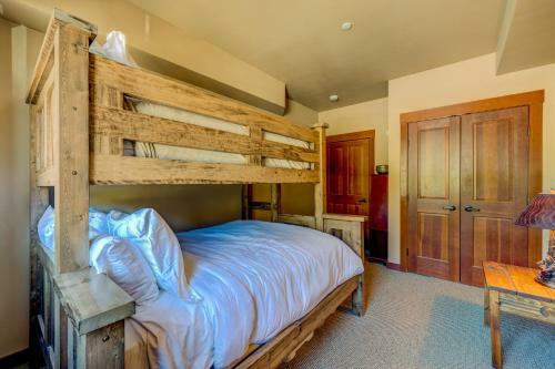 Village At Palisades Tahoe #2216