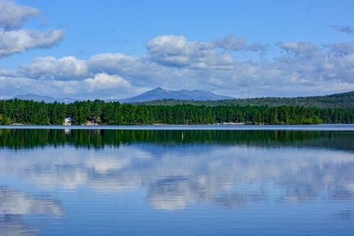 Lake House Retreat