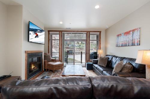 Peregrine Point 205