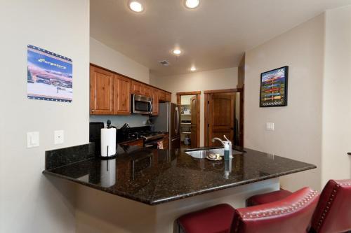 Peregrine Point 205