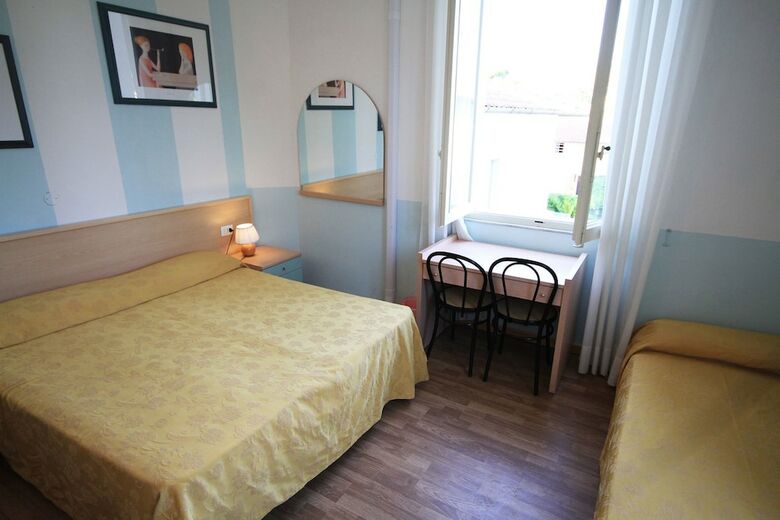 Hostal Albergo Villa Gradita