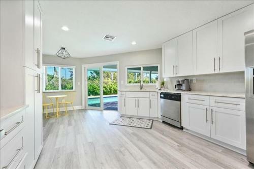 Buttonwd 813 - Buttonwood Home