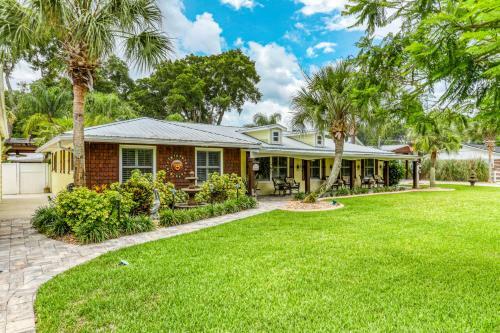 Resort Style Villa Near St Johns River Main House