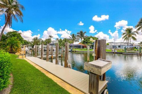 1143 Edington Place