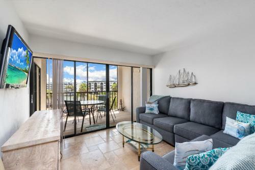 Views Overlooking Factory Bay I Renovated Throughout