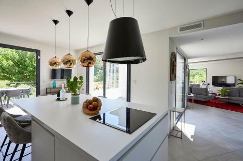 Modern Villa 4 Beds With Swimming Pool