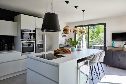 Modern Villa 4 Beds With Swimming Pool