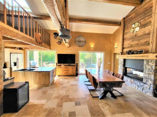 Villa Avec Piscine Chauff�e � L'ann�e(verdon/golf)