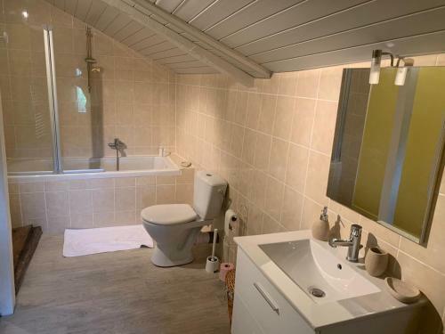Hostal La Petite Poyannaise