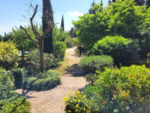 Maison Provencale, Meubl� De Tourisme 4 �toiles