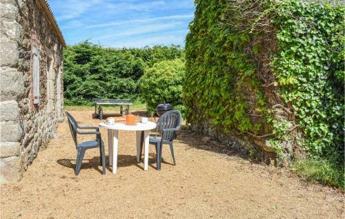 Awesome Home In Quemper Guezennec With 2 Bedrooms