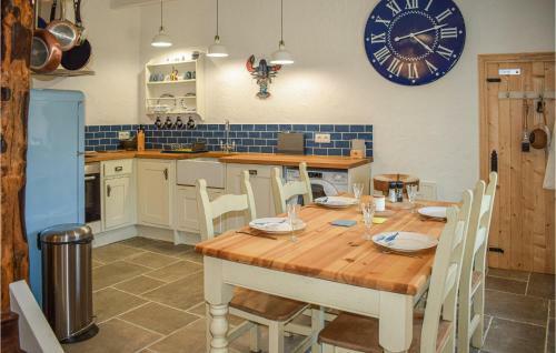 Awesome Home In Quemper Guezennec With 2 Bedrooms