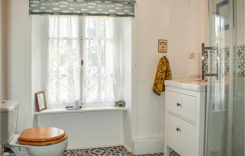 Awesome Home In Quemper Guezennec With 2 Bedrooms