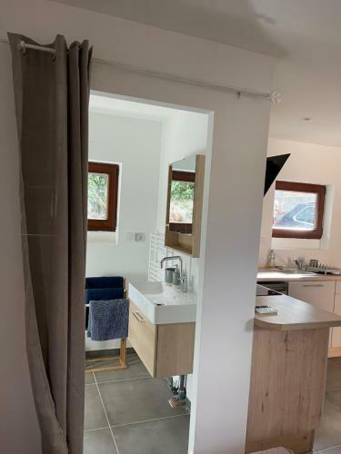 Apartamento Studio Ind�pendant - Terrasse, Jaccuzi, Et Piscine