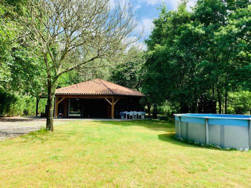 L Estanguet Maison Atypique En For�t