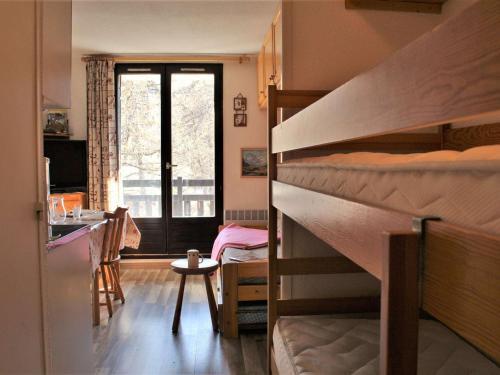Apartment Risoul, 1 Bedroom, 4 Persons - Fr-1-330-556