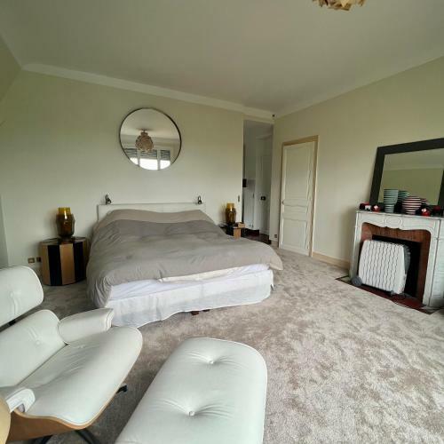 Villa Avec Vue Et Piscine � Moins D'1h De Paris