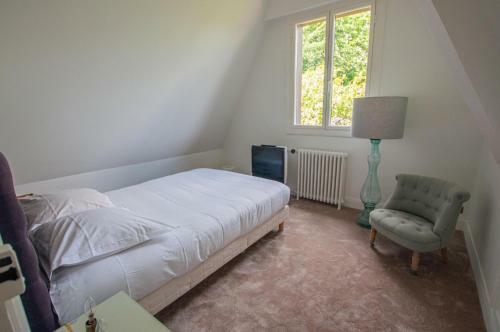 Villa Avec Vue Et Piscine � Moins D'1h De Paris