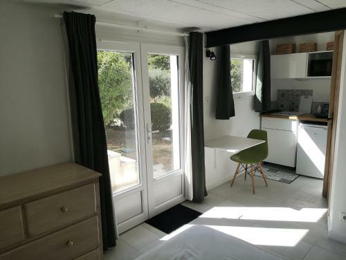 Apartamento Studio Au Calme Vue Sur Garlaban