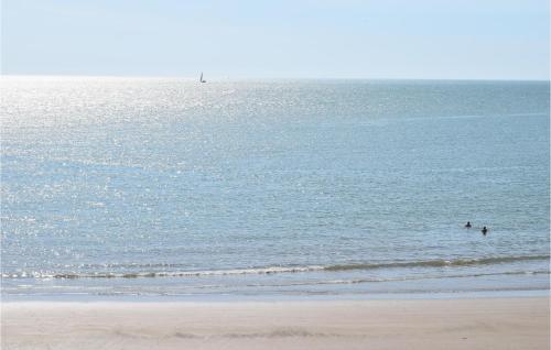 Awesome Apartment In Royan With Wifi
