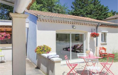 One-bedroom Holiday Home In St. Gervais