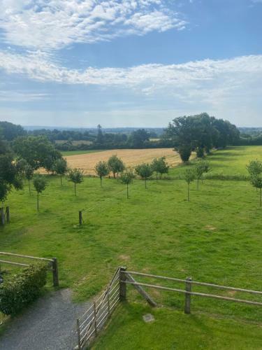 Chambre � La Campagne Pr�s De La Ville