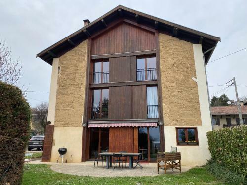 Grange R�nov�e Avec Piscine - Vue Montagne