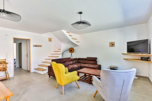 Jolie Maison Neuve Avec Jacuzzi