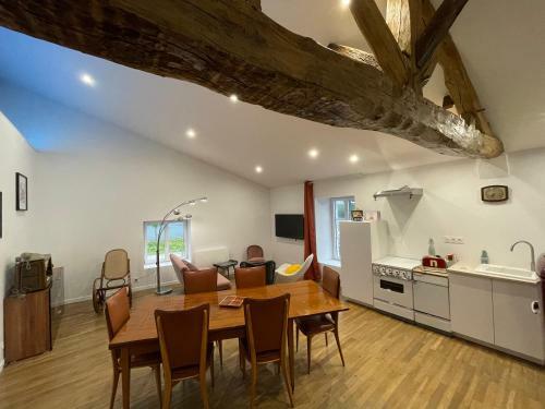 Apartamento Vintage A 10 Mn Du Puy Dufou