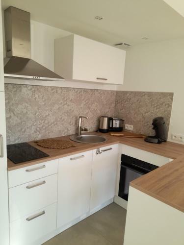 Charmant G�te Avec Jacuzzi Privatif
