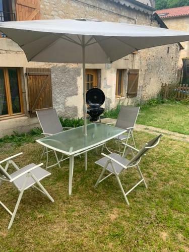 Petite Maison Lorraine Avec Chemin�e Et Jardin