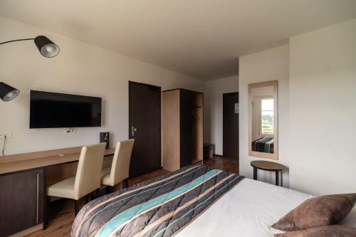 Hotel Brit H�tel Confort - La Tour Blanche