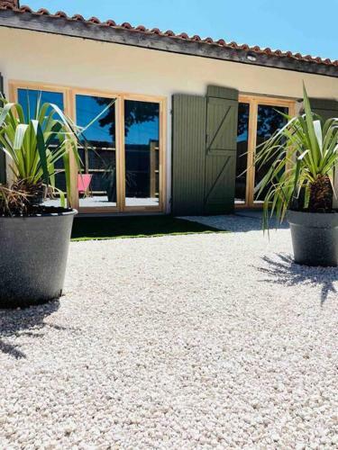 L'annexe St Armand - � 2 Pas De La L'eyre -