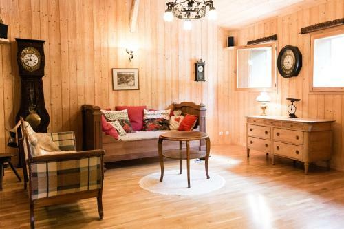 Chalet Familial Authentique Avec Jardin/chemin�e