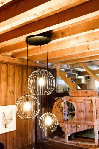 Chalet Familial Authentique Avec Jardin/chemin�e