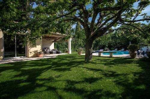 Maison De Campagne � Fontaine De Vaucluse - Piscine Priv�e
