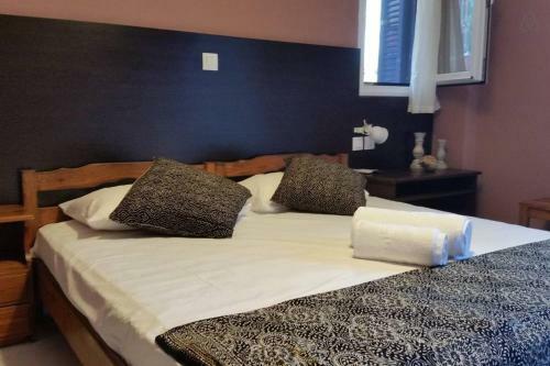Hotel Nefeli Studios Nydri Main Road